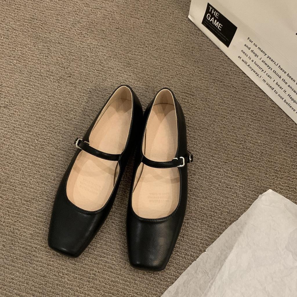 Scarpe basse a tacco spesso Mary Jane da donna con punta quadrata retrò bocca bassa versione coreana stile fata delicata nuove primavera e autunno 2024
