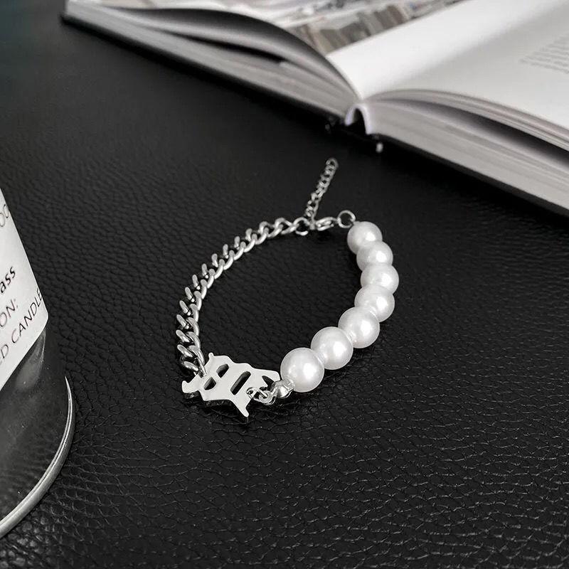 Japanese And Korean Kitten Claws Imitation Pearls Light Luxury Temperament Trendy Bracelets Women'S Gifts Niche Design Sense Gentle For Girlfriends