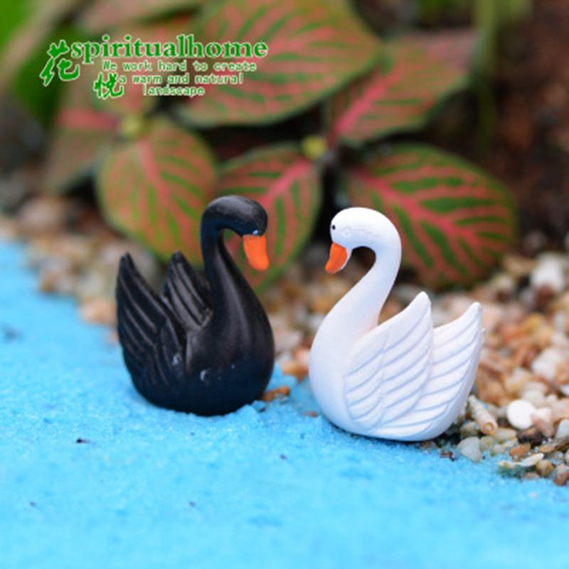 2 Pieces Cygnus Lake Model Small Statue Figurine Micro Crafts Ornament Miniatures Home Garden Decor