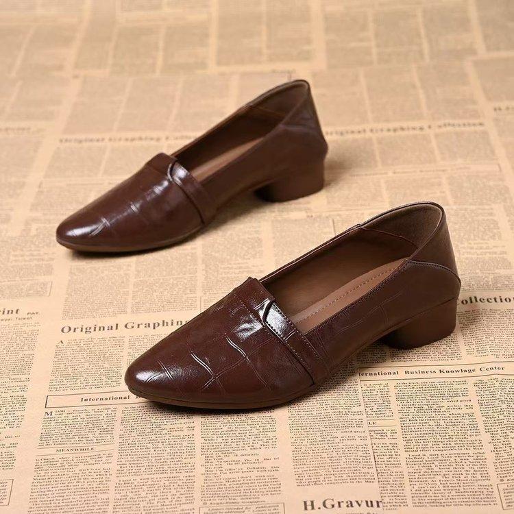 

Модная универсальная ретро весенняя одинарная обувь модная обувь на мягкой подошве на низком каблуке обувь на одной педали удобная рабочая обувь 41 темно-коричневого