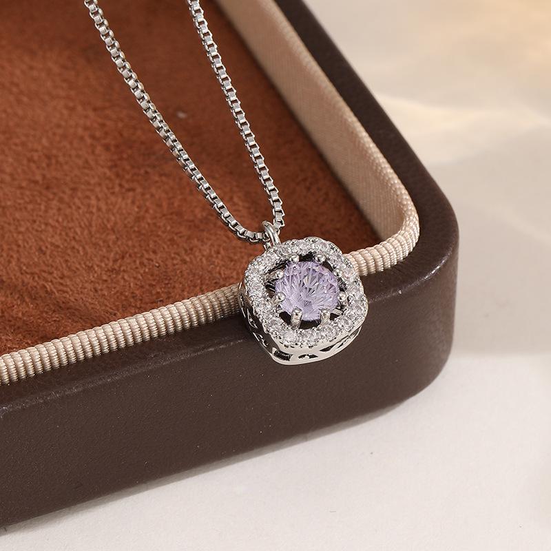Elegant Square Zirconia Pendant Necklace - Minimalist High-End Design Clavicle Chain