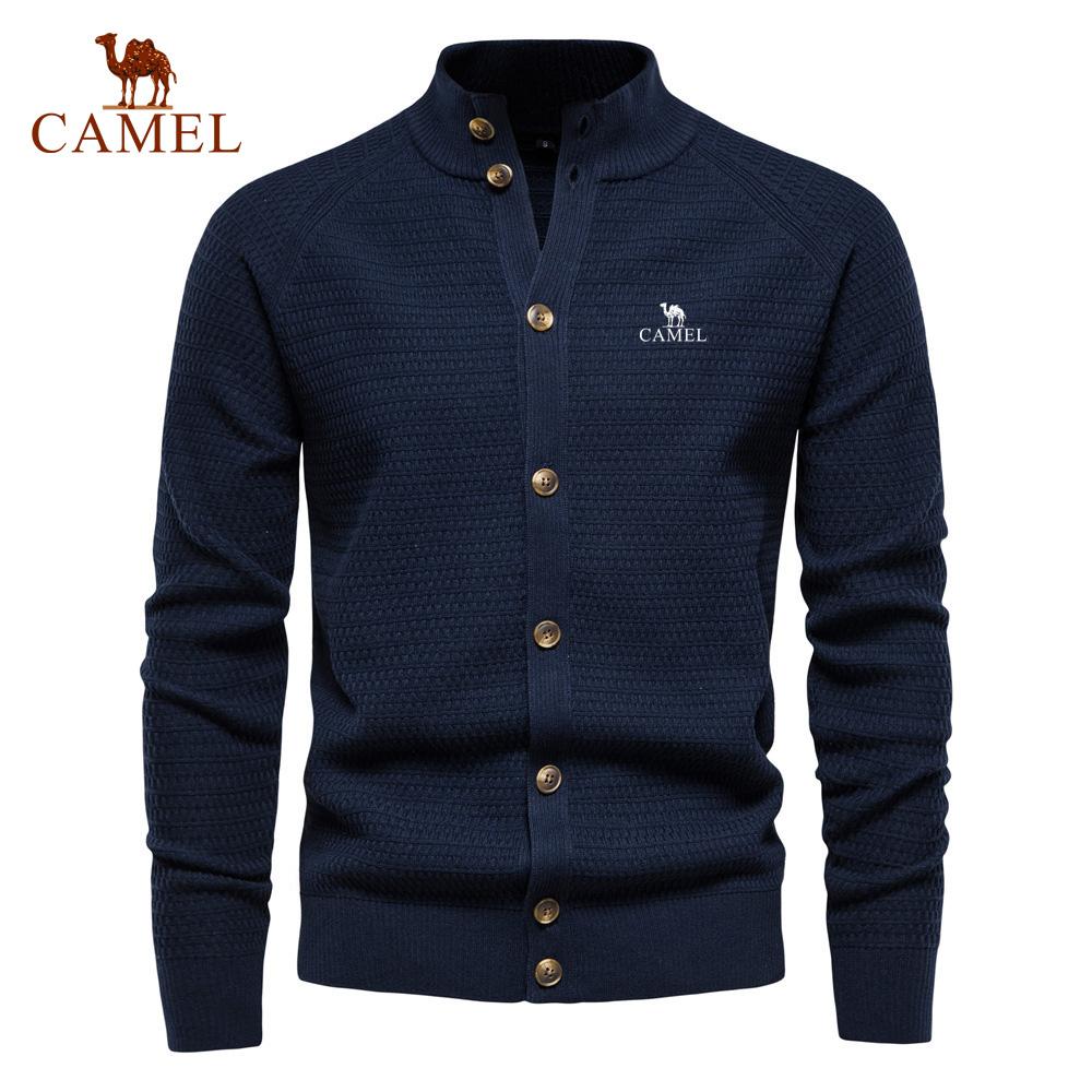 Camel Suéter de punto de alta calidad para hombre, cárdigan de color sólido con bordado de nueva tendencia para otoño e invierno.