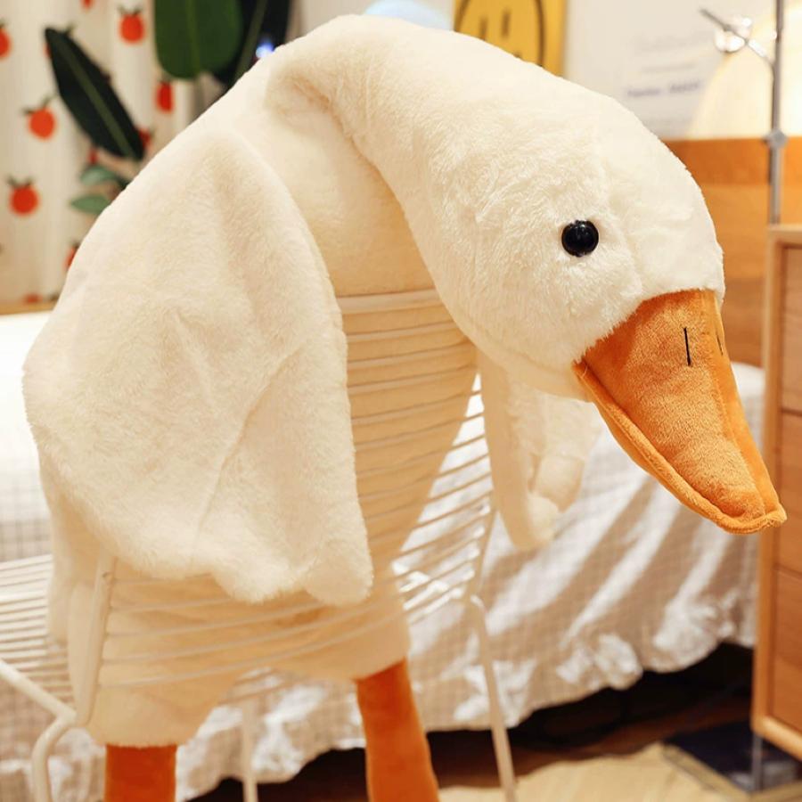 Cute Goose Plush Stuffed Animal Soft Duck Toy Swan Hugging Pillow ideal for Room Decoration Birthday Gift Idea
