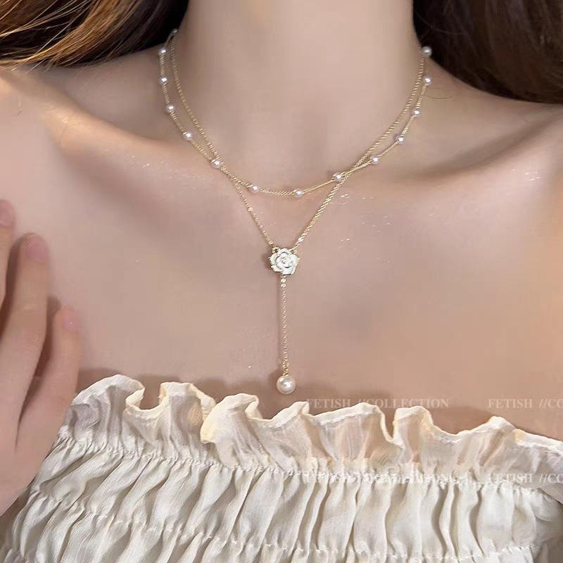 Pearl Necklace Women's Niche Light Luxury Design High-end Fashion Temperament Collarbone Chain Neck Chain Sweater Chain Bead Chain