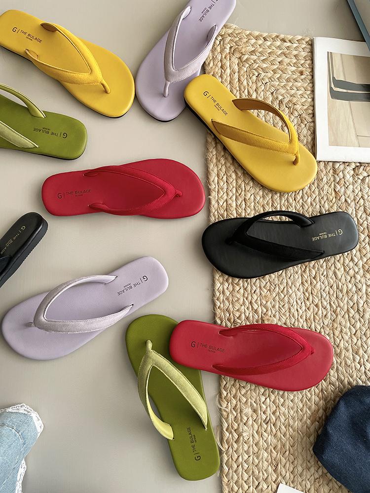 Fashion Rubber 2025 Summer Candy Color Women Slipper Fashion Slip On Ladies Casual Flip Flop Shoes Soft Flat Heel Outdoor Beach Slide