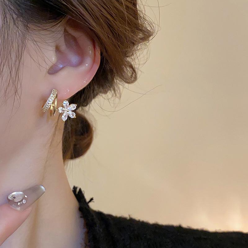 Eco-Friendly Sweet Zirconia Flower C-Shaped Silver Stud Earrings - High-End Luxury, Feminine Style for Women