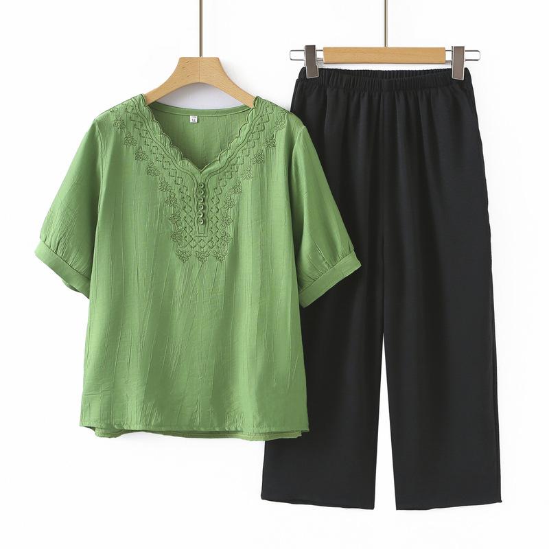 Summer Casual Short-sleeved T-shirt Suit for Women, Loose Large Size Thin V-neck Top Shirt Two-piece Set