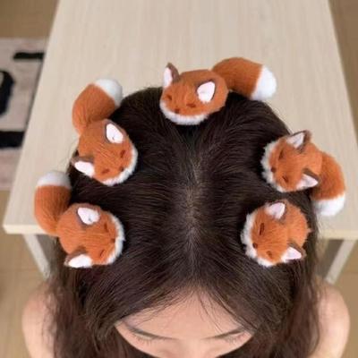 Plüschfuchs Haarspange Niedliche Flauschige Haarspangen für Feiertags-Pos Cosplay Haarspange Damen Cartoon Tier Seitenhaar-Accessoires