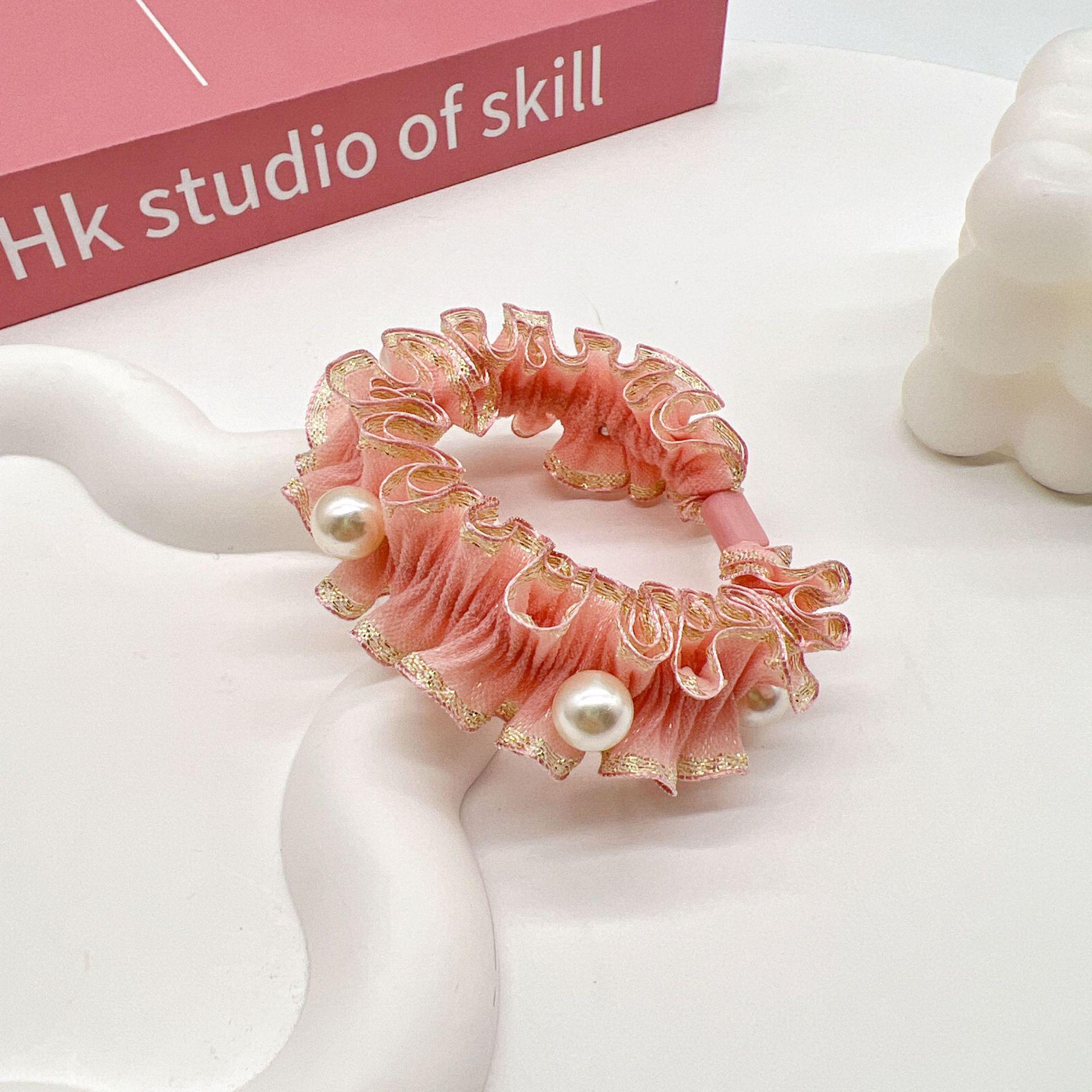 

Набор аксессуаров для волос с жемчужными цветами в корейском стиле: Повязка на голову, кольцо для волос, резинка и аксессуар для пучка для женщин