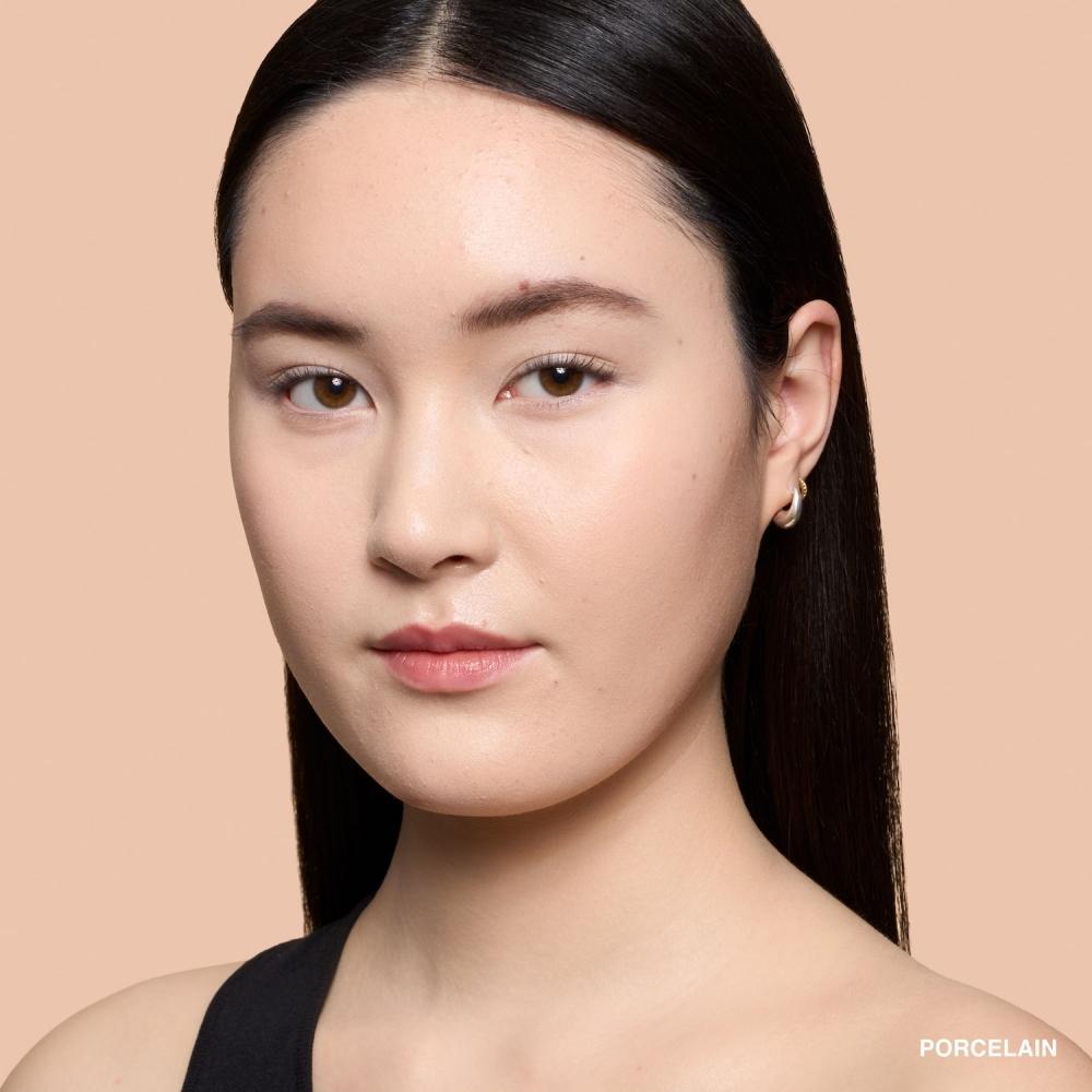 Bobbi BrowN Weightless SkiN Oil CoNtrolliNg FouNdatioN Spf 15 1 Oz   30 Ml PorcelaiN  N 012 