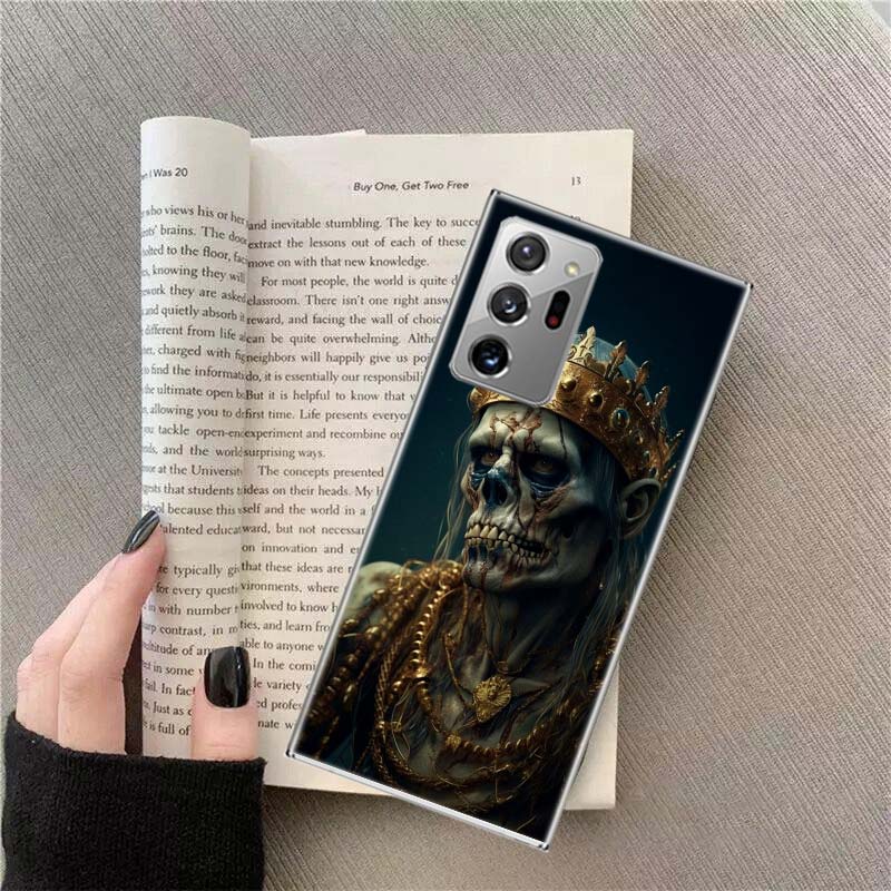 Crown Skeleton Emperor Phone Case For Samsung Galaxy S25 Edge S24 S23 FE S22 S26 Ultra S21 S20 S10 Plus Capa Soft