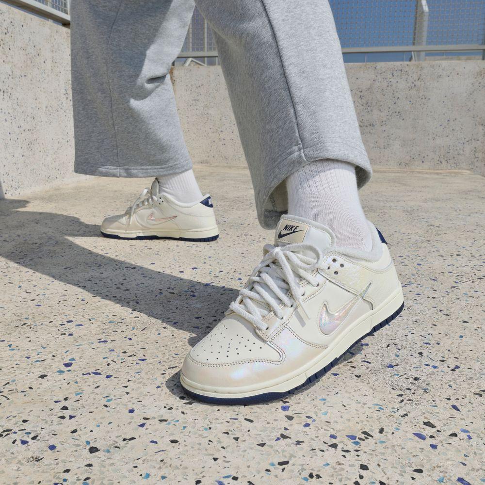 Nike Dunk Low Металлический Swoosh с драгоценным камнем Парус (Женский) 40