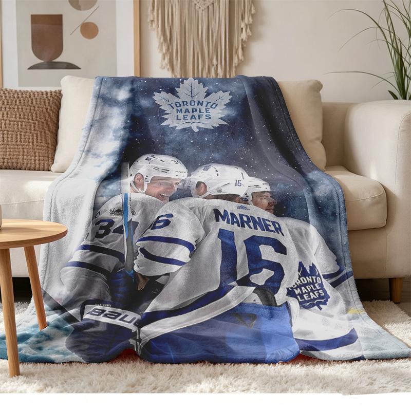 toronto maple leafs Soft and comfortable flannel Suitable for sofas living rooms outdoor camping travel and also makes a great anniversary gif