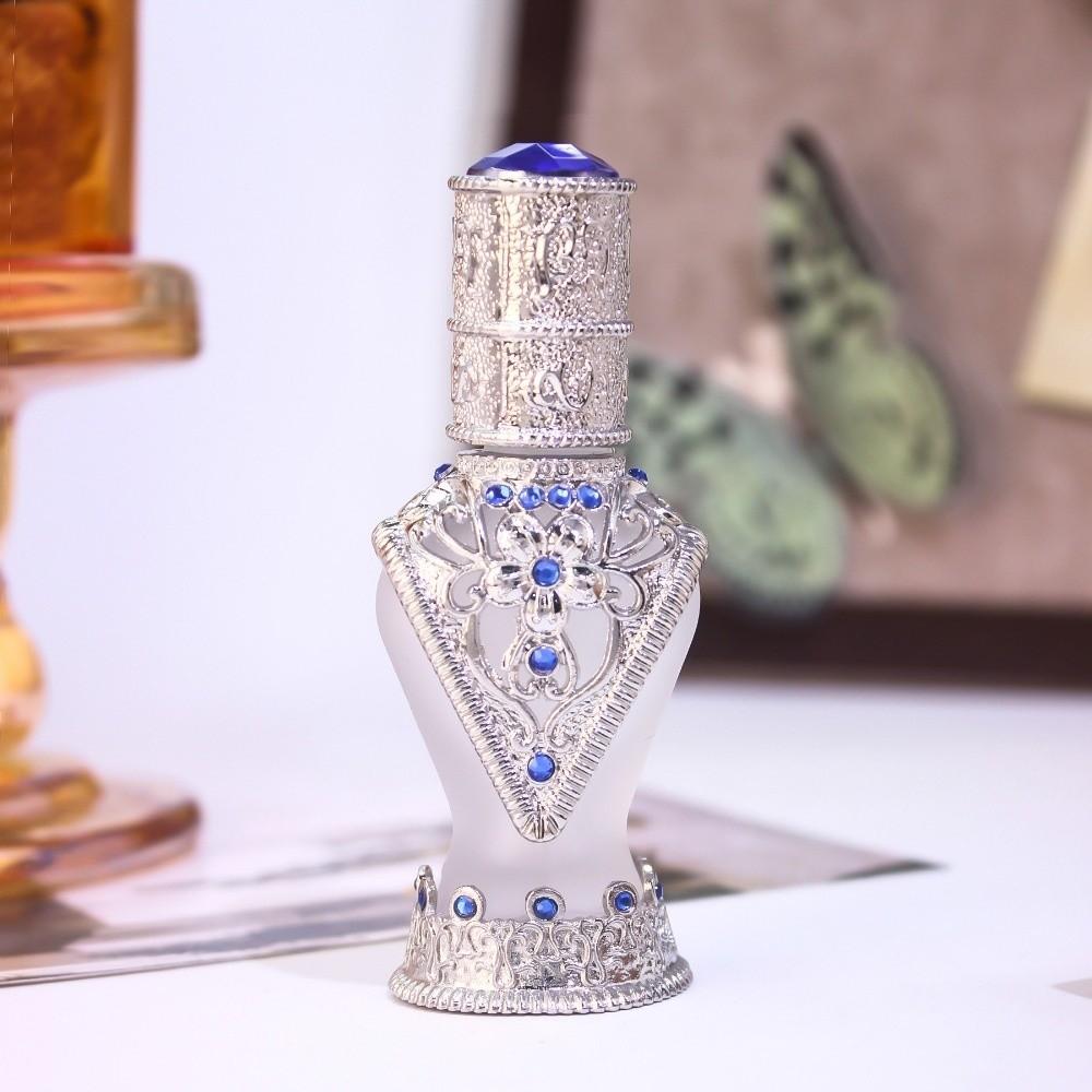 8mL Perfume Bottles Empty Antiqued Metal Refill Bottle Carving Design Arabian Style Essential Oil Bottles Decoration Gifts