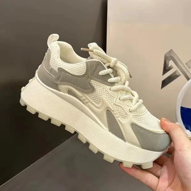 

2024 new large size retro casual versatile fashion breathable lace-up heightened thick-soled low-top dad shoes women 35