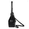 Fashionable Faux Leather Shoulder Bag,women's Large Capacity Handbag,retro Shoulder Bag,multi Pocket Crossbody Bag Suitable for Daily Use and Shopping