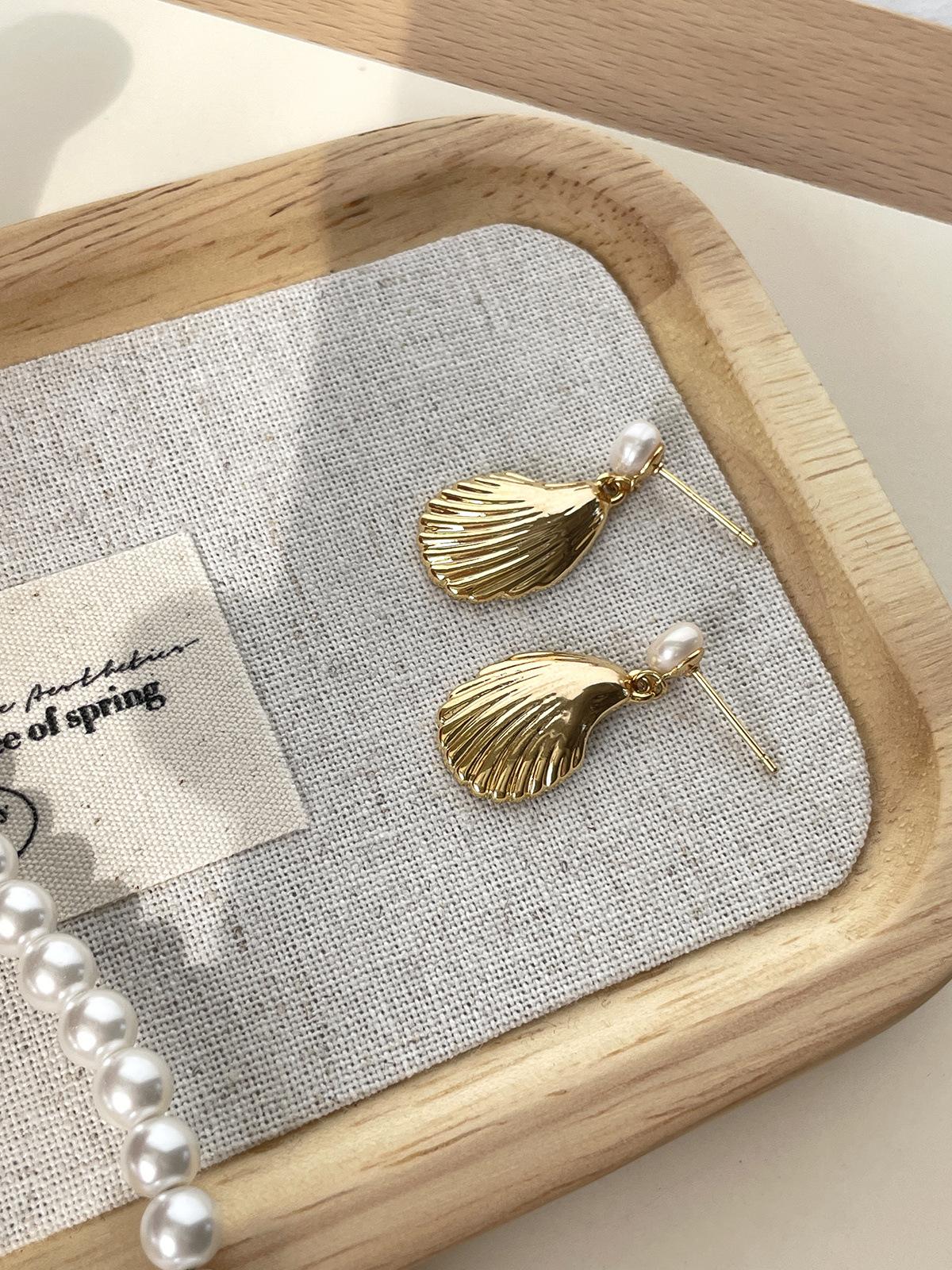 

Модные индивидуальные универсальные серьги-гвоздики с жемчугом женские простые изысканные высококачественные серьги-ракушки нишевые уникальные серьги copper