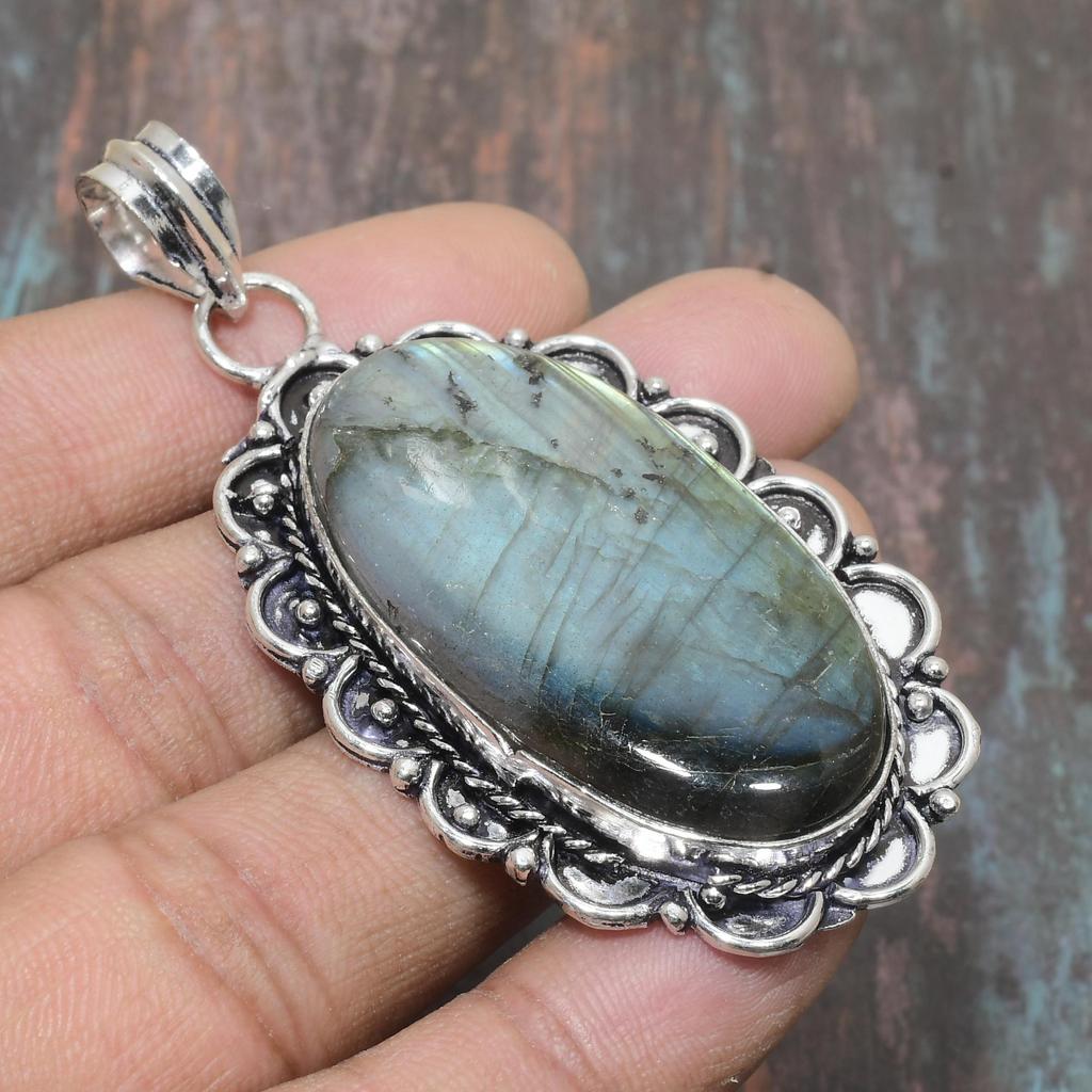 Charming Labradorite Gemstone Handmade Solid 925 Sterling Silver Jewelry Pendant