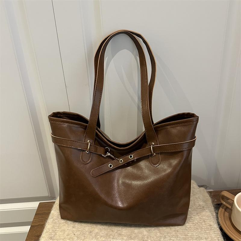 2025 New Fashion Versatile Large Capacity Women's Shoulder Messenger Bag Casual Niche Design Portable Tote Bag