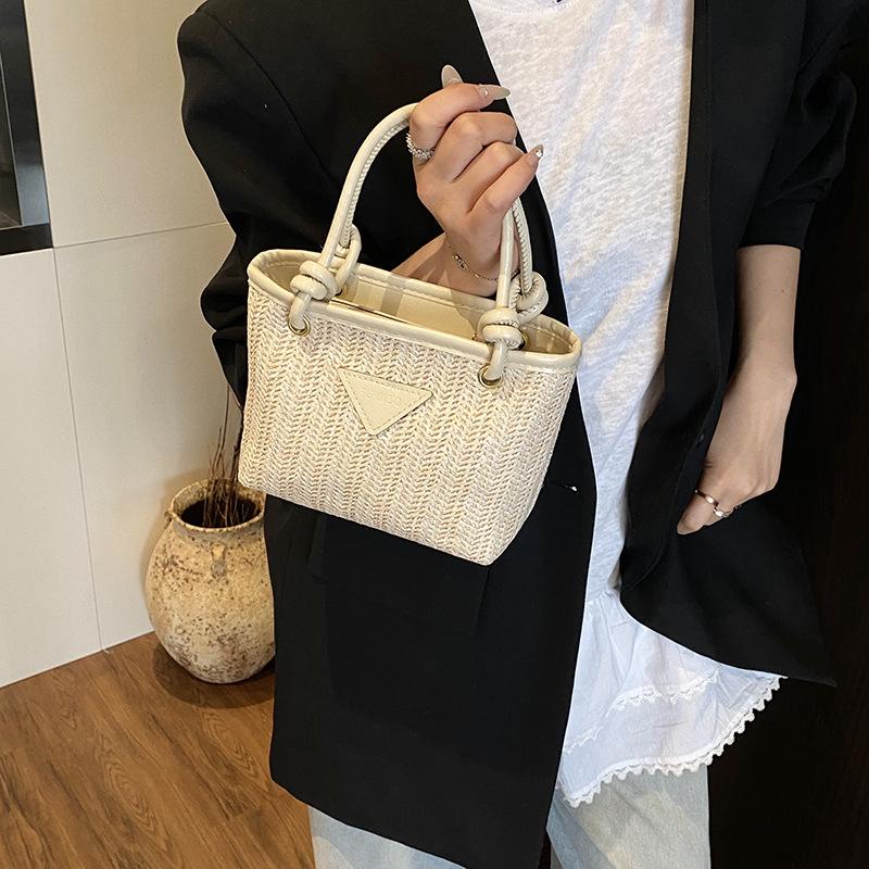 Retro woven tote bag 2025 large capacity straw handbag bag European and American fashion trendy new shoulder bag crossbody