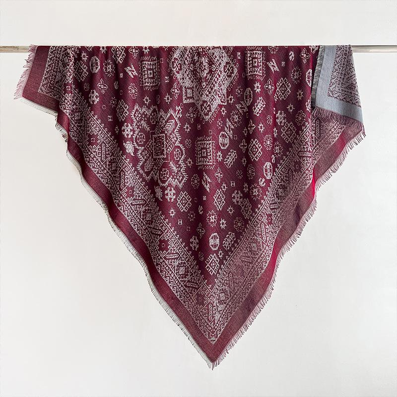 Autumn and Winter New Simple Temperament Versatile Polyester Blend French Retro Big Triangle Scarf Warm Scarf Shawl