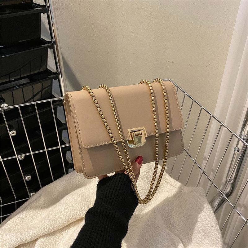 2025 New Fashionable Solid Color Chain Bag Texture Casual Armpit Bag Autumn and Winter Retro Foreign Style Lock Small Square Bag