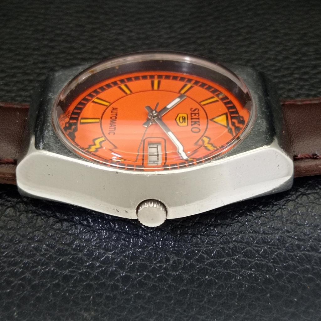 VINTAGE SEIKO 5 AUTOMATIC JAPAN 6309A MENS ORANGE COLOR DIAL WATCH A702711-1 R210-a702711