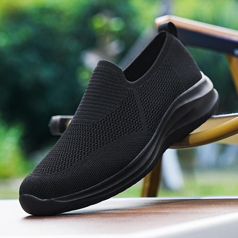 Walking Shoes Men's Sock Sneakers Lightweight Comfy Breathable Slip On Male Casual Pull-on Daily Shoes Men Anti-slip Shoes