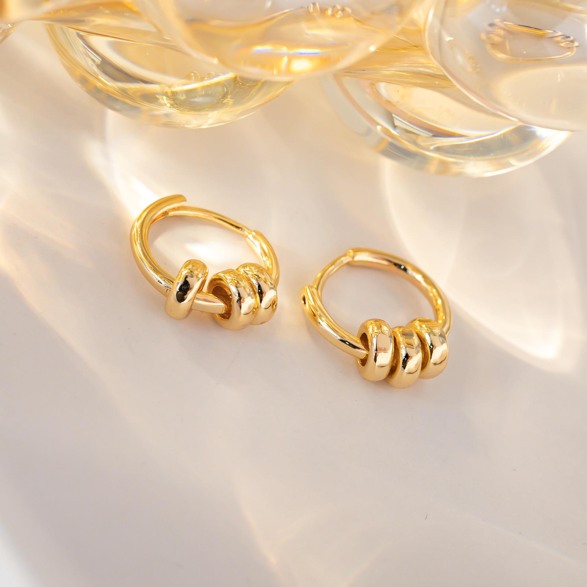 Gold Circle Cross Earring, Women s High-End Ear Cuff, Ins Style Jewelry