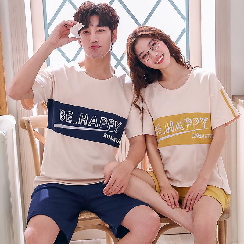 loose t shirt and shorts