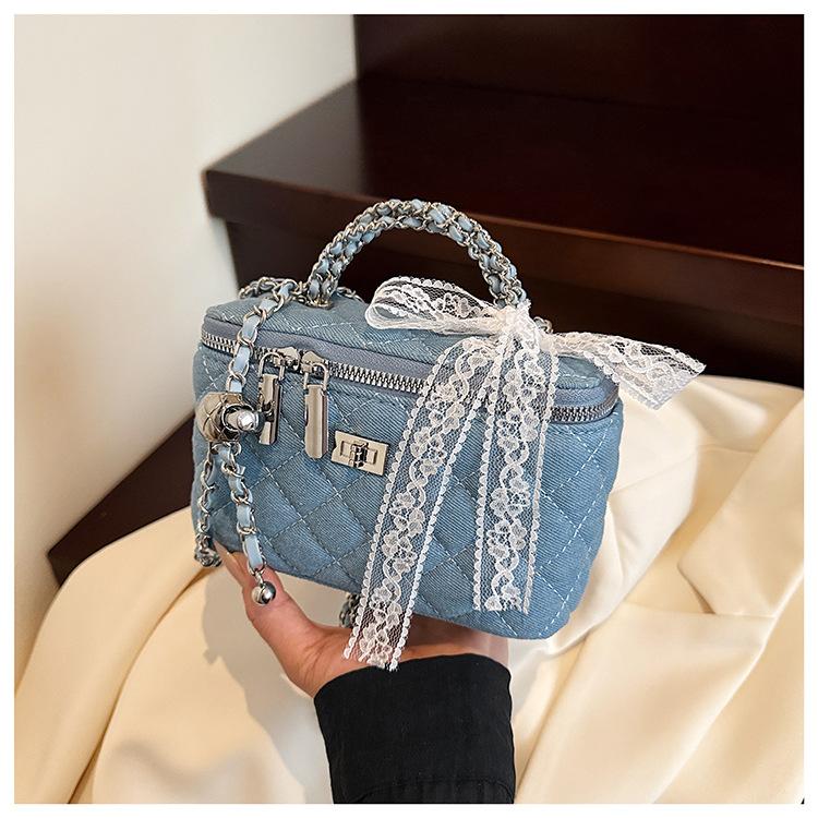 

2025 лето новая мода универсальная свежая бриллиантовая цепочка универсальная интернет-знаменитость взрыв на плечо мессенджер женская коробка джинсовый синий