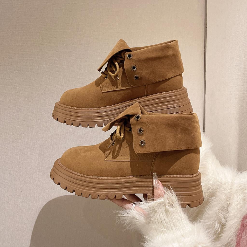 Large Size Women's Shoes 41 To 43 Yards Wide Fat Feet Martin Boots Women Flip Two Wear Motorcycle Boots Retro Casual Big Yellow Boots 42