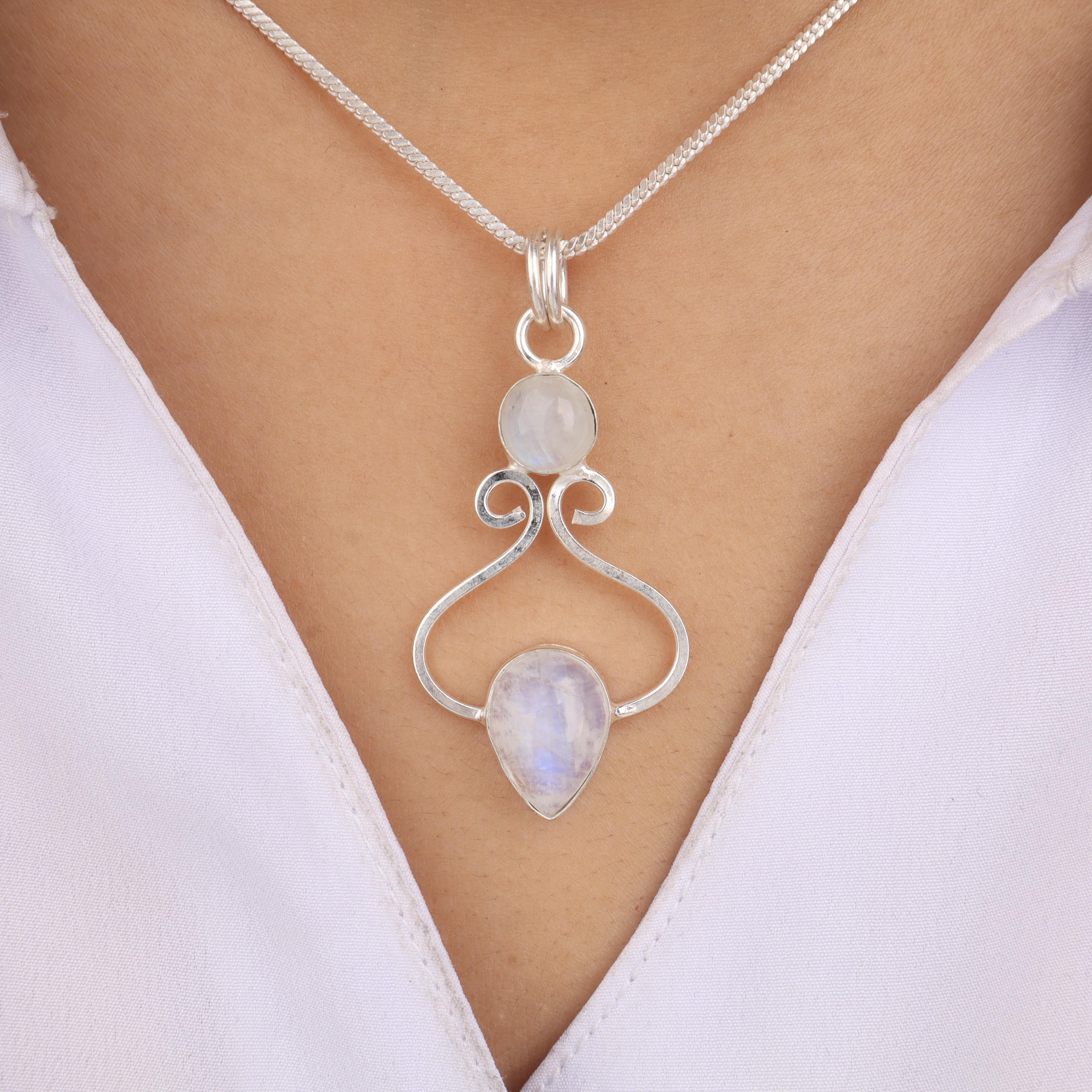 

Rainbow Moonstone Gemstone 925 Sterling Silver Designer Pretty Pendant 1.60 For Wedding Gift PP-13-27