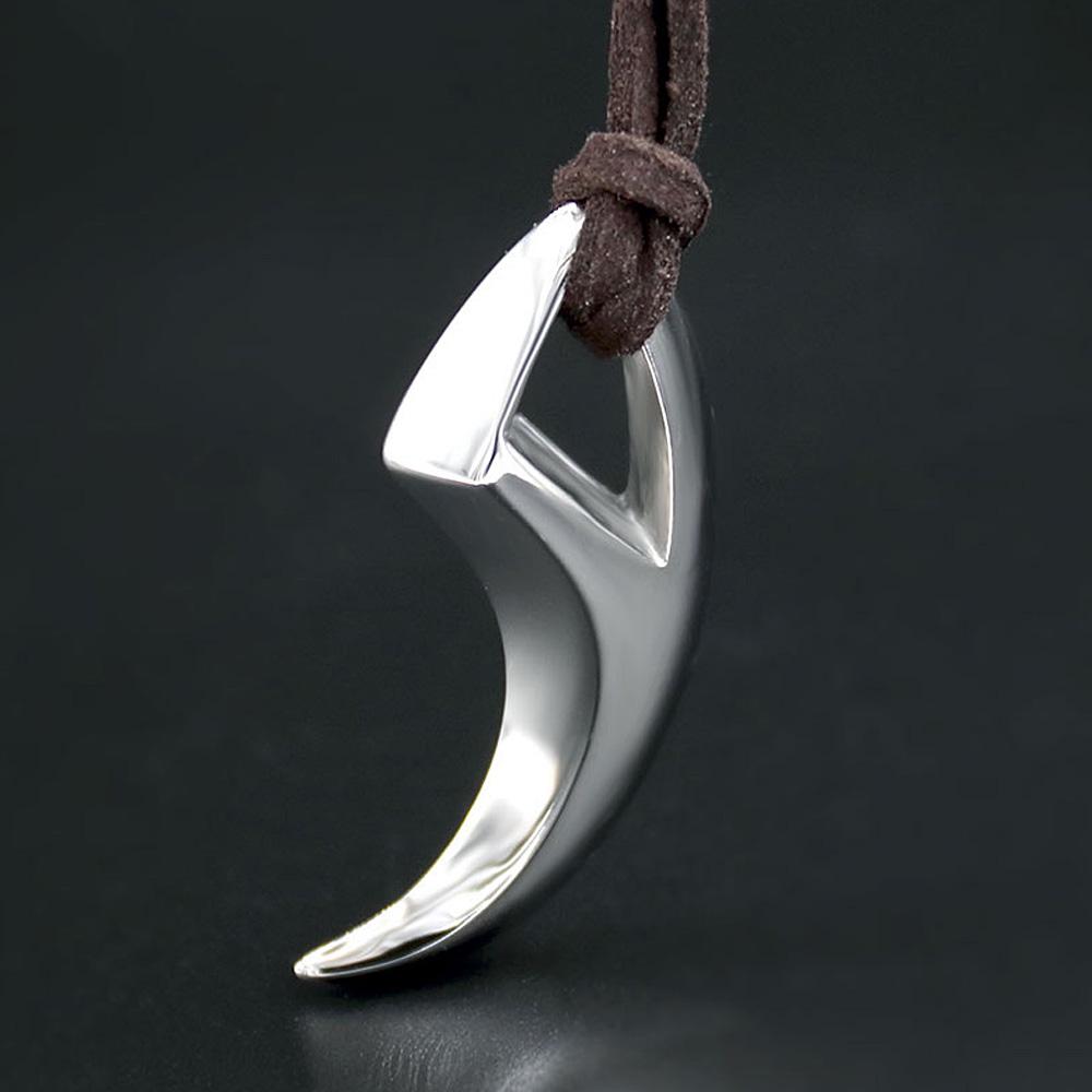 Punk Hip Hop Stainless Steel Crescent Tooth Spike Pendant Necklace Men Women Fashion Wolf Tooth Leather Rope Necklace Jewelry