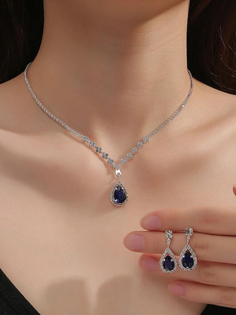 3 Pieces of Women's Fashionable Diamond Water Droplet Necklace with Earrings Set, Banquet and Party Accessories