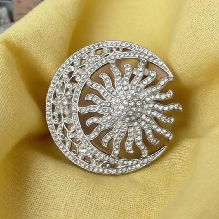 Federleichte Sonnenblumenbrosche Schmuck Nahtlose Kleidungskompatibilität Tag zu Nacht
