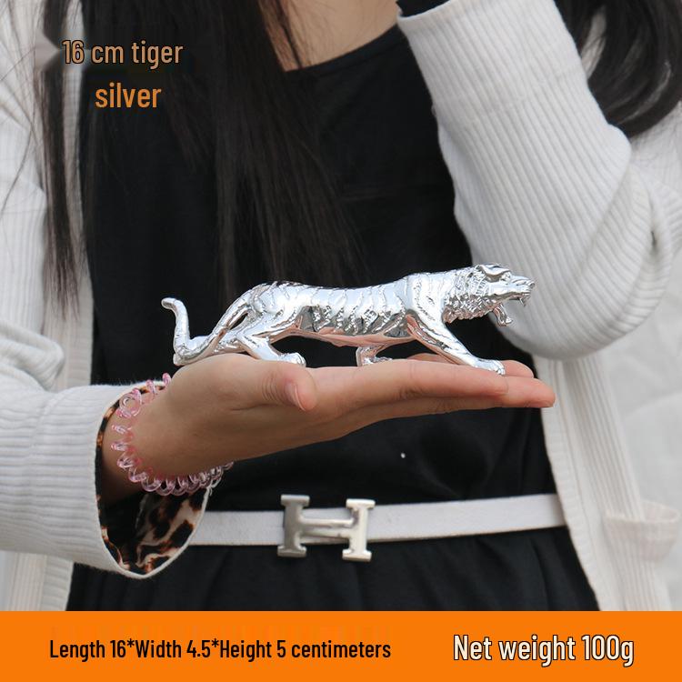 Large Domineering Men's Off-Road Vehicle Tiger Car Ornament & Perfume Diffuser