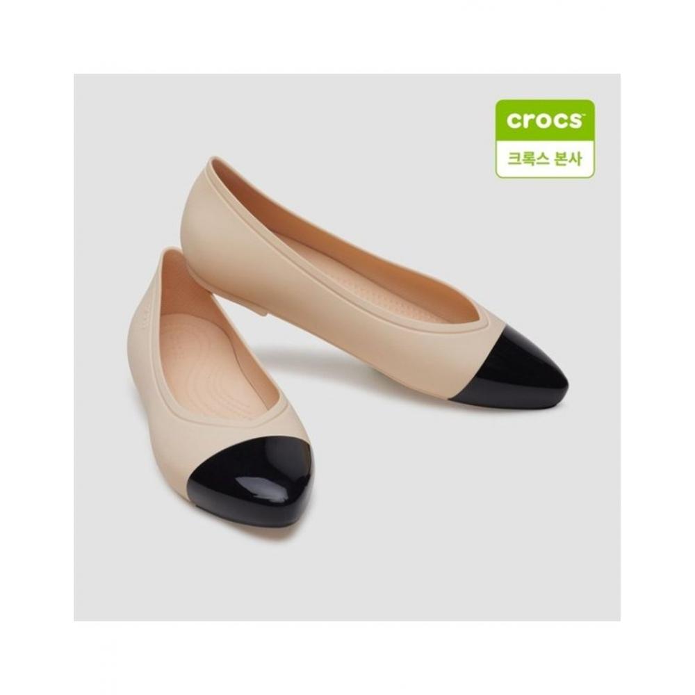 

Crocs Female Brooklyn Deep Pointed Flats 210321 2 Ds 2DS shitake/W5