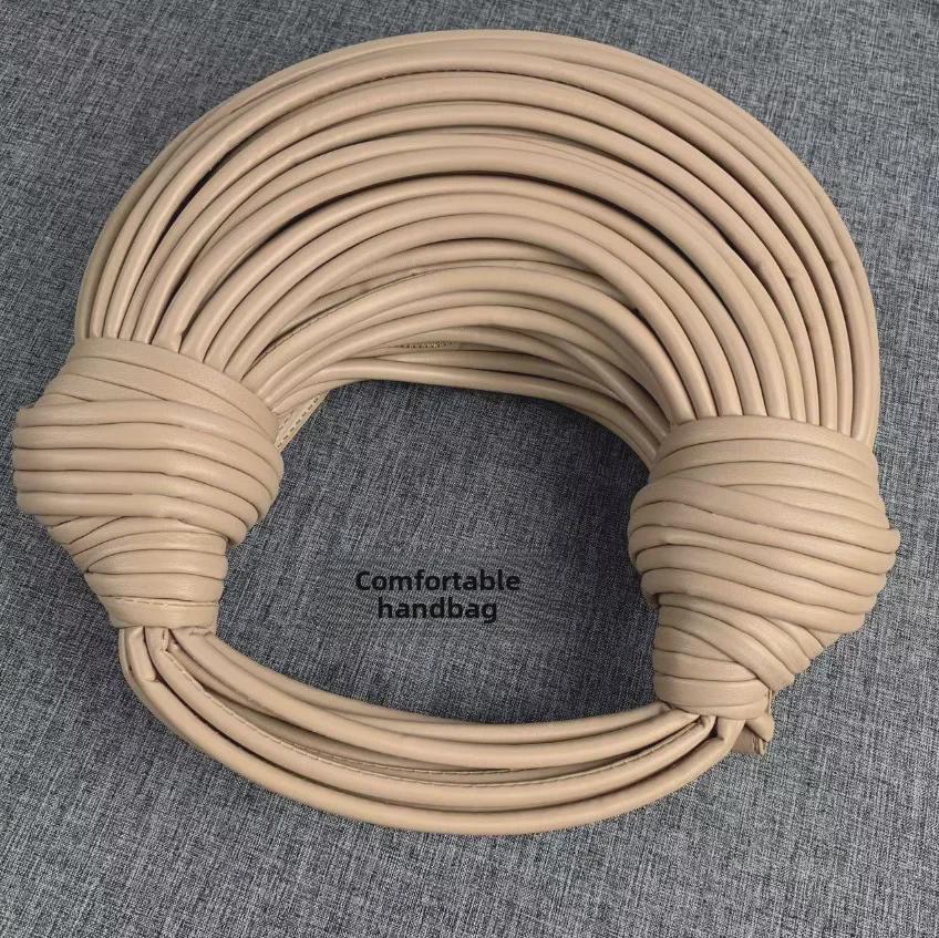 Kantonská přeshraniční tkaná taška: Unikátní uzlový design ramen drátu s všestranným stylem podpaží