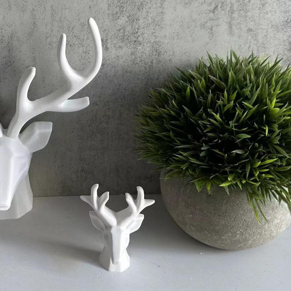 Large and Small Elk Ornaments Silicone Mold Wall Hanging Plaster Ornaments Christmas Elk Shaped Decorative Mold Home Decoration