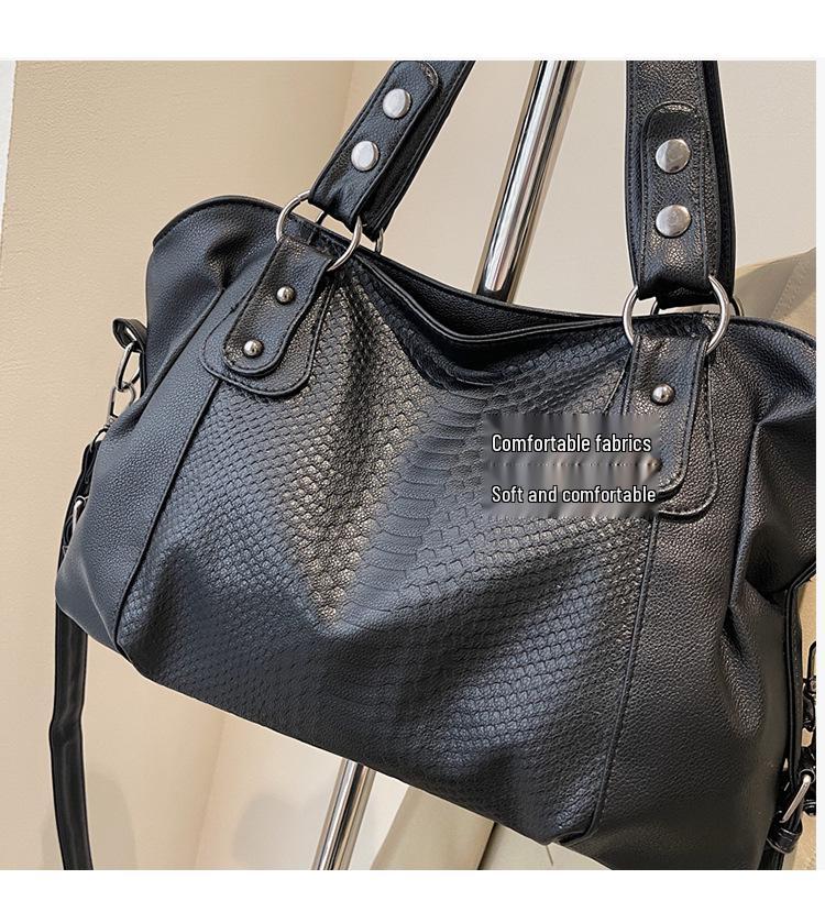 Retro European & American Shoulder Bag: Versatile, Stylish, Casual Handbag for Everyday Commute