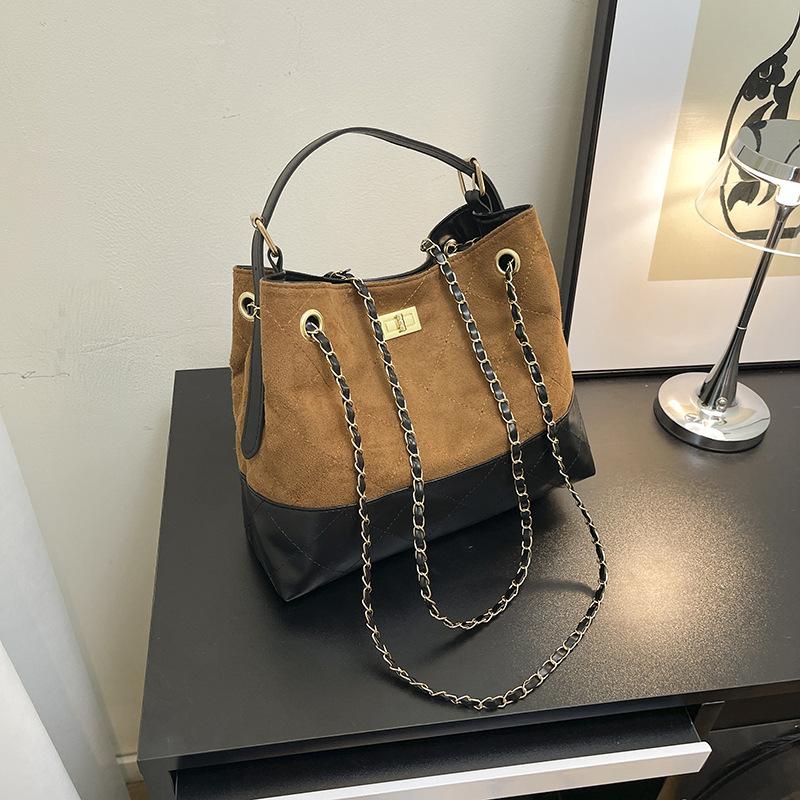 

Ретро олений велюр портативная сумка для поездок на работу женская 2025 новая модная сумка-тоут универсальная большая вместимость сумка-бродяга коричневый