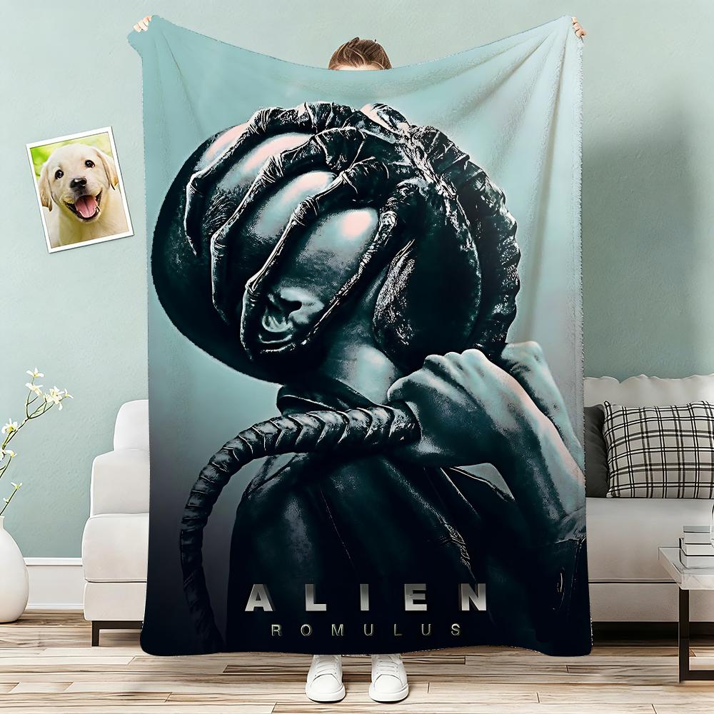 Classic Alien Film Space Horror Movie Throw Lightweight 240g Flannel Blanket Soft Skin-friendly for Summer Cooling
