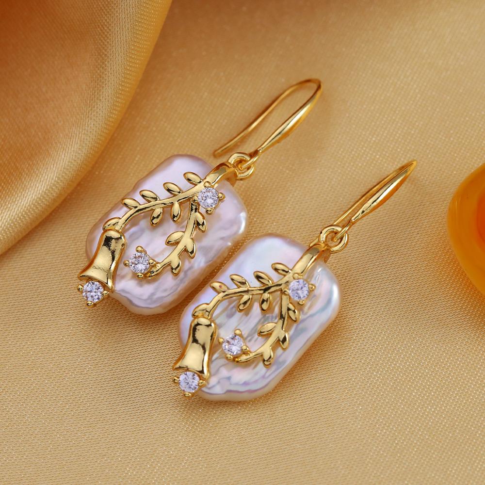 SENIKO Přírodní sladkovodní velké barokní perlové náušnice Módní kubické zirkonové perlové náušnice pro ženy, párty šperky