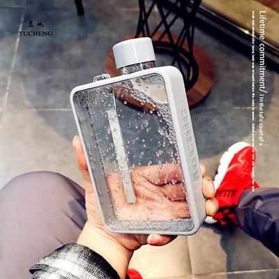 MoChic Moses A5 Flat Water Bottle Cup Grils A5 Flat Bottle Láhev na pití na vodu Přenosné korejské kreativní papírové láhve A5