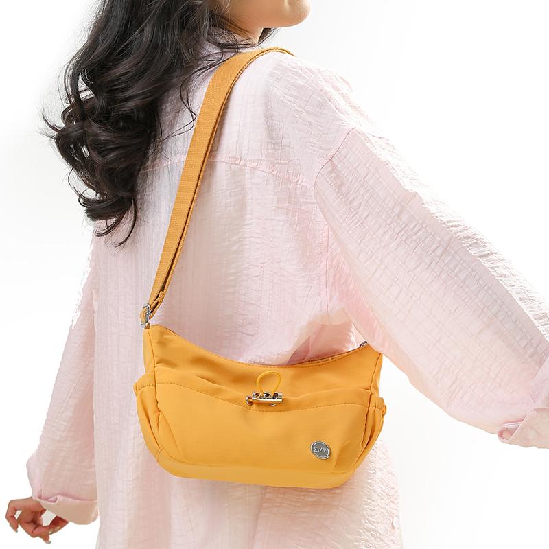 Large Capacity Shoulder Bag Commuter Women's Bag Lightweight Commuter Crossbody Bag