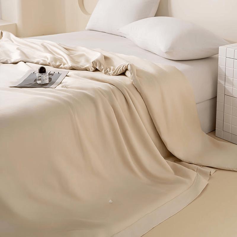 FIRS Tencel Embroidered Mulberry Silk Quilt