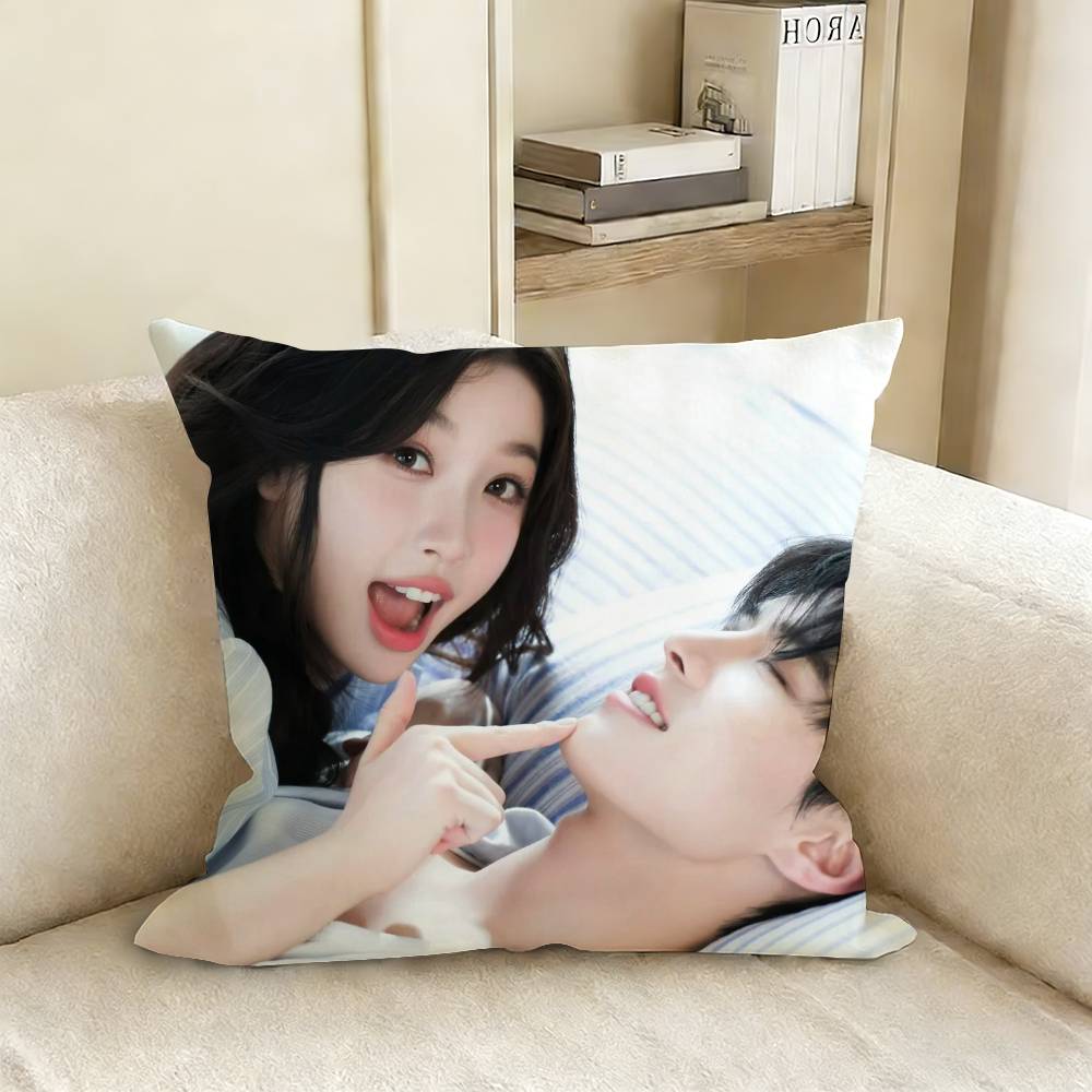 Speed and Love Jin Zhao Jiang Mu Esther He Yu Pillow Case Living Room Sofa Cushion Cover Suitable For Home Room Decoration