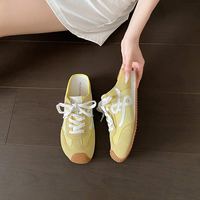 

Grape mother, the same 2025 new leather little white shoes, half drag and one pedal, German training thick-soled casual sandals women s large size 43 бежевый