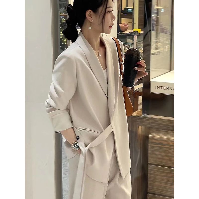 

Special Offer Pink Sense Suit Female 2025 Spring New Design Sense Niche Style Elegant Wide Leg Pants Two-piece Set Off-white suit XL recommended 60.00 kg-66.00 kg